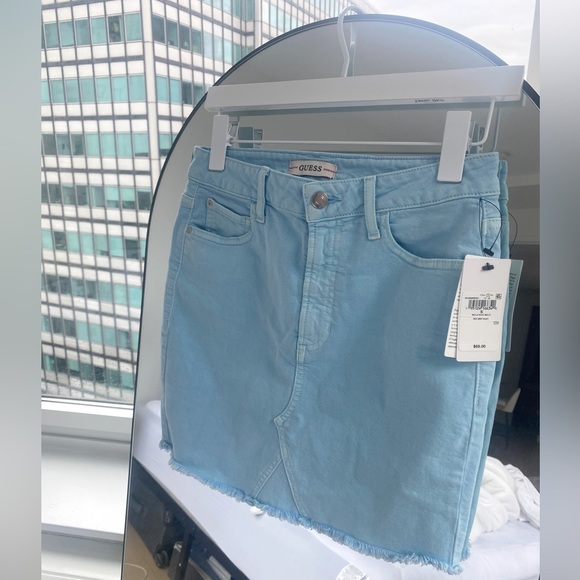 NWT GUESS Rue Mini Skirt in Bella Blue Multi - Picture 4 of 6